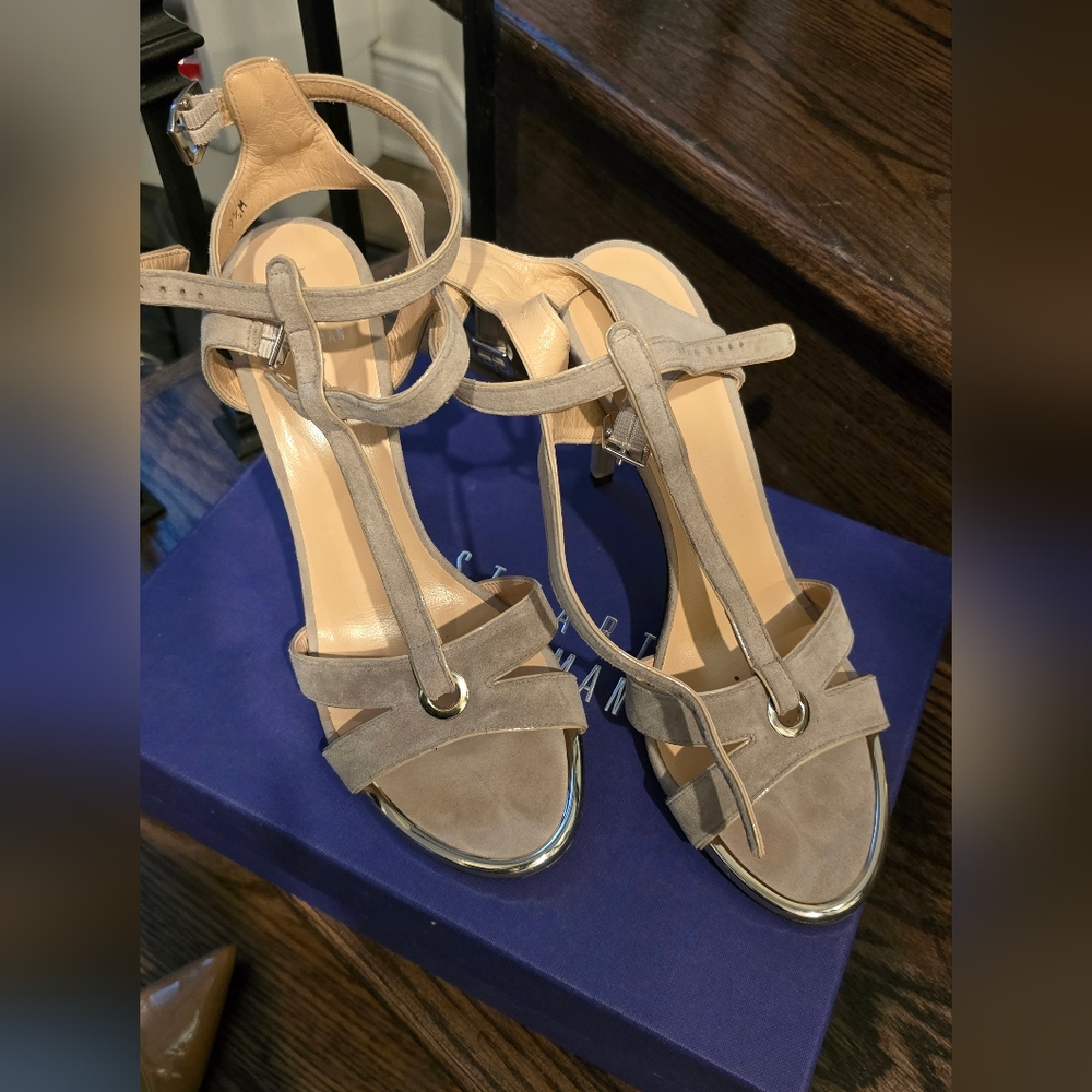 Stuart Weitzman Elegant Tan Heel Sandals